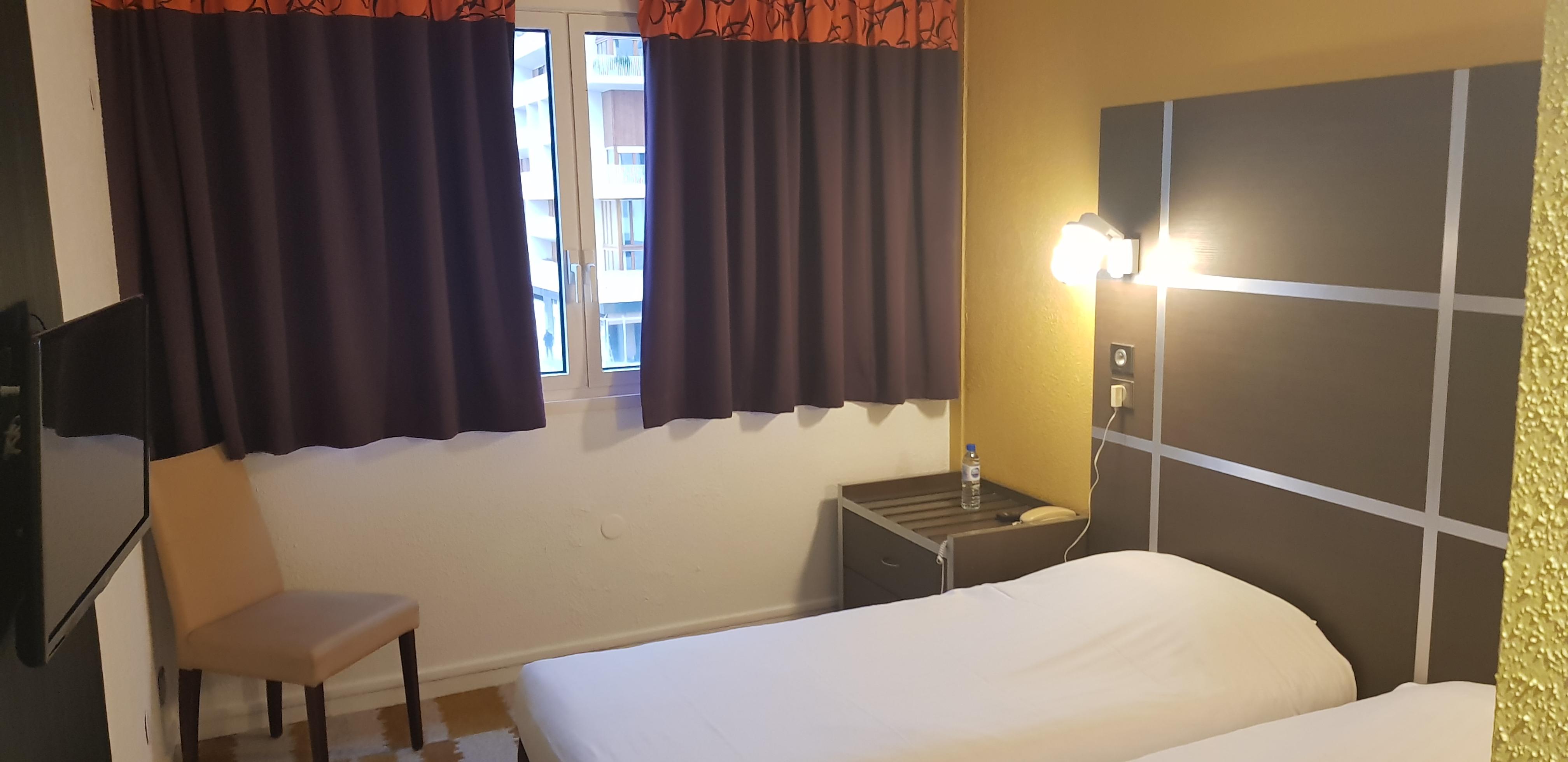 Ibis Styles Massy Opera Hotel Bagian luar foto