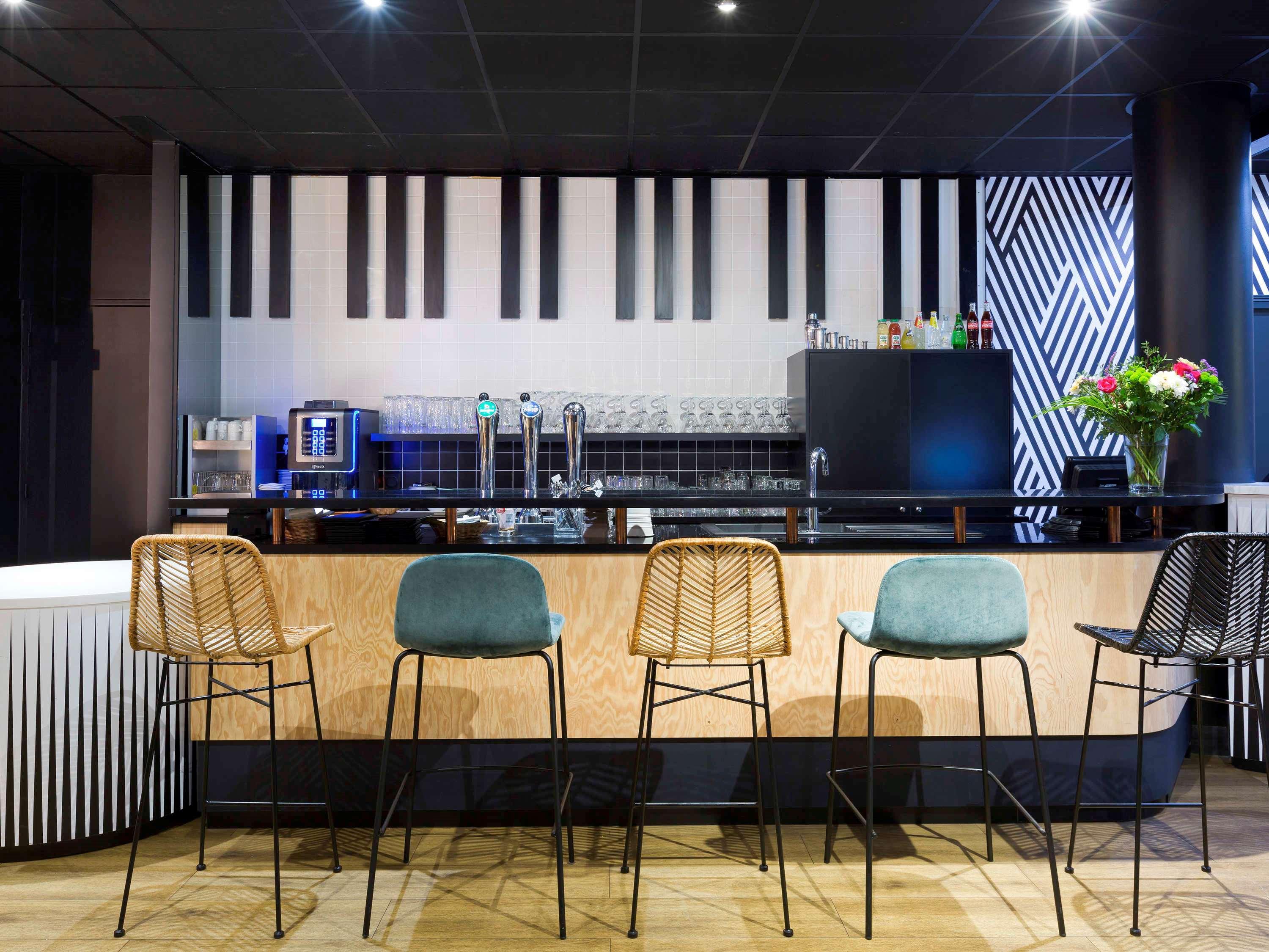 Ibis Styles Massy Opera Hotel Bagian luar foto
