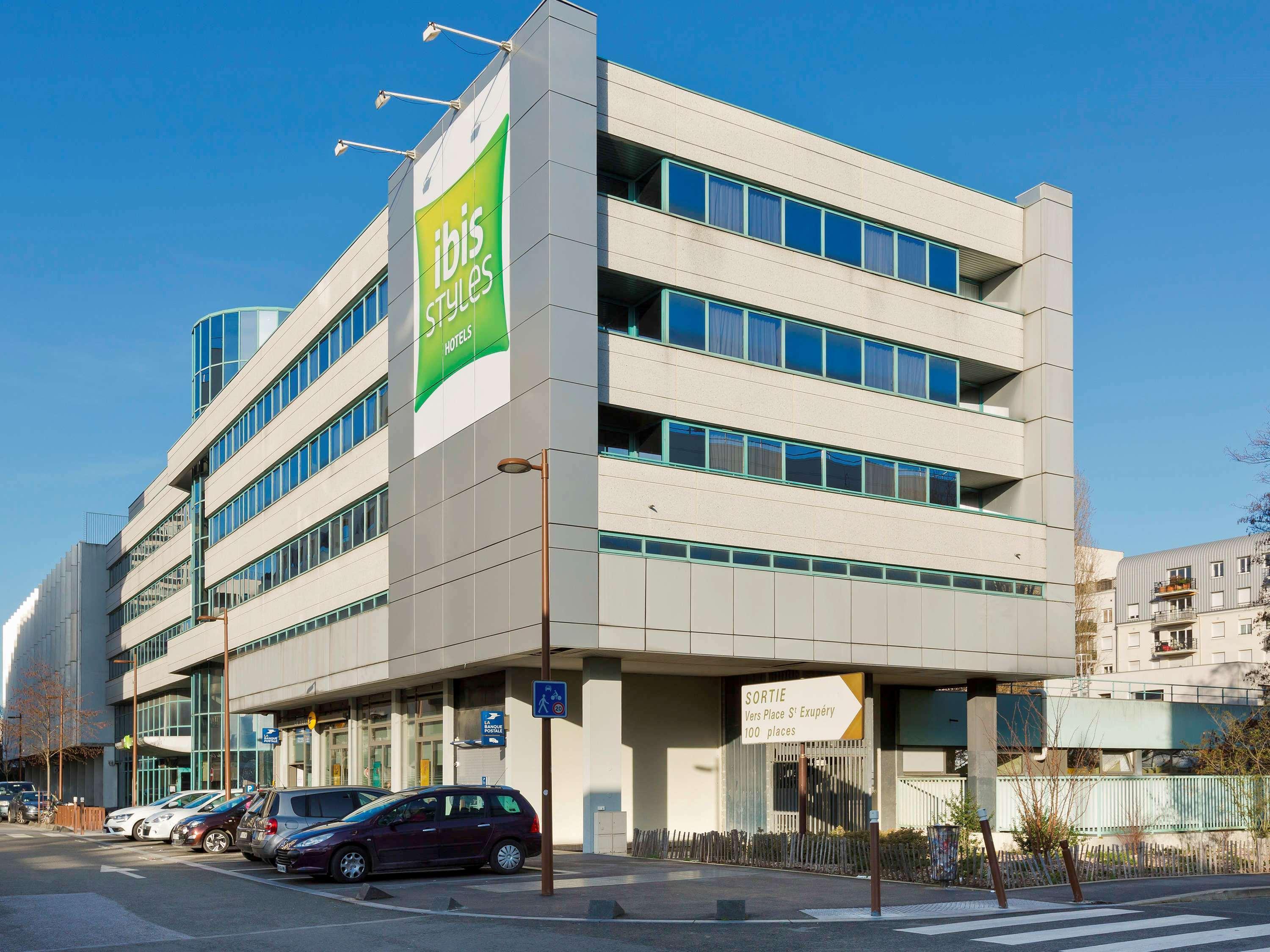 Ibis Styles Massy Opera Hotel Bagian luar foto