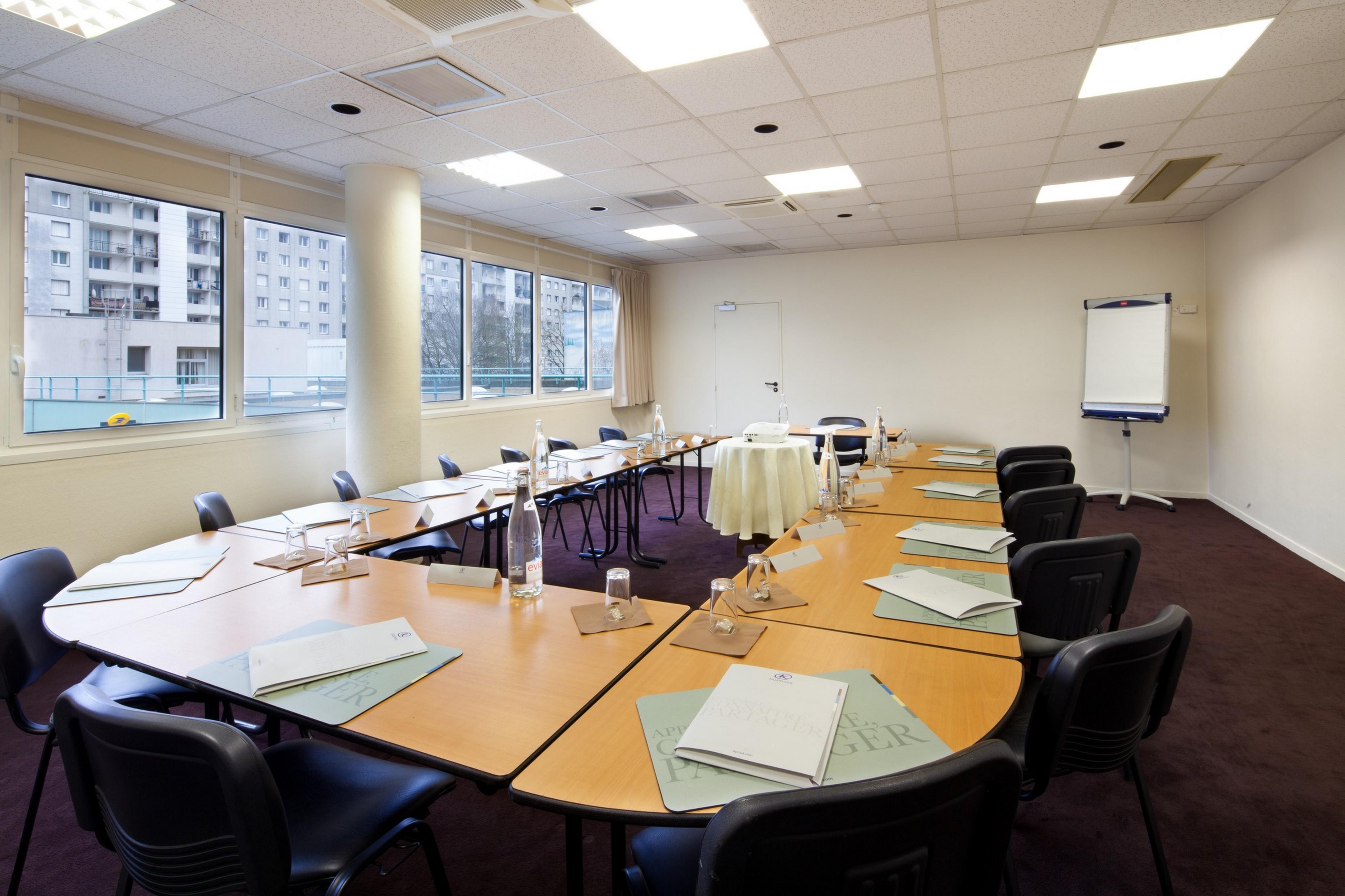 Ibis Styles Massy Opera Hotel Bagian luar foto