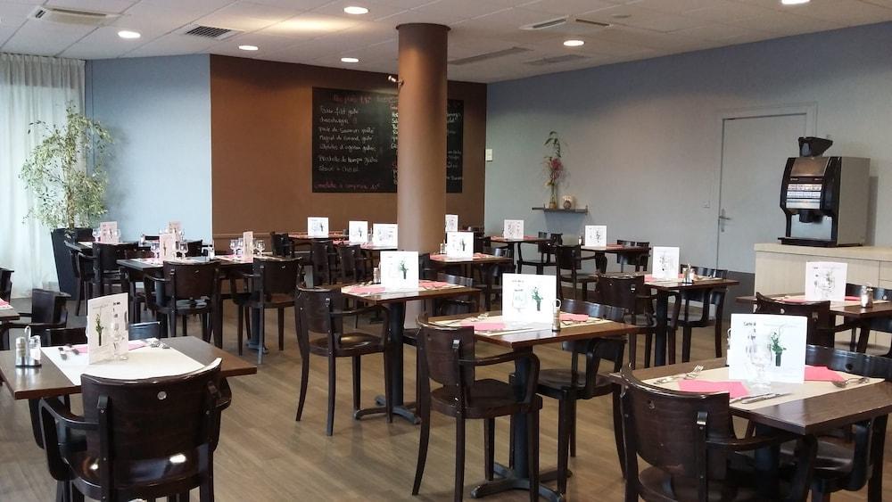 Ibis Styles Massy Opera Hotel Bagian luar foto