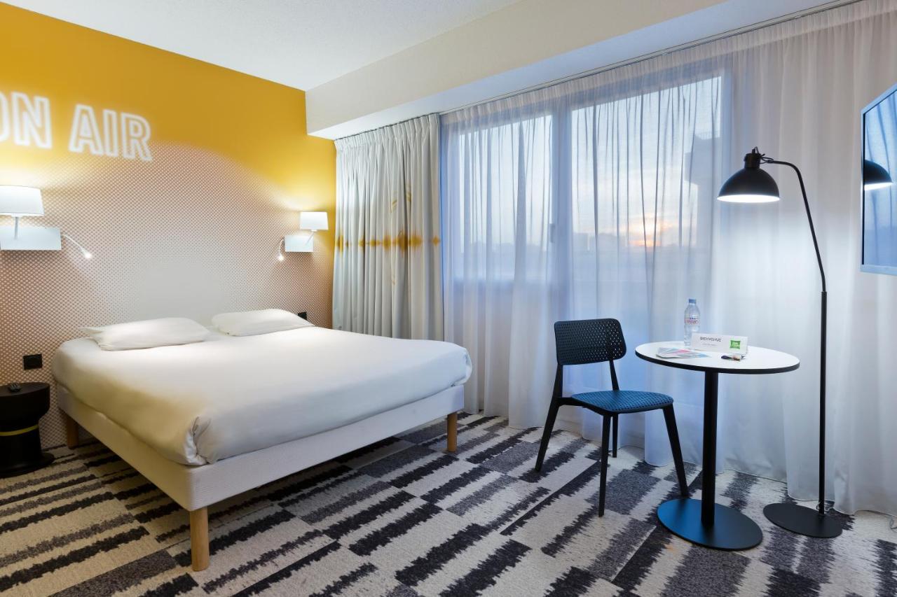 Ibis Styles Massy Opera Hotel Bagian luar foto