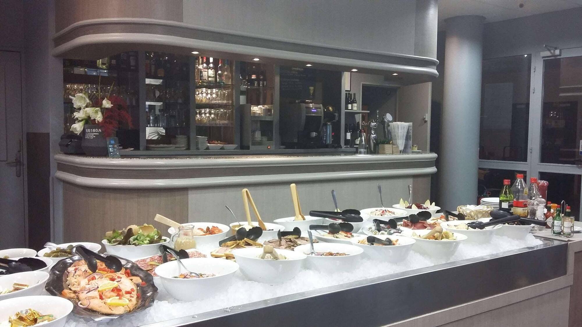 Ibis Styles Massy Opera Hotel Bagian luar foto