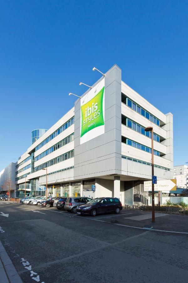 Ibis Styles Massy Opera Hotel Bagian luar foto